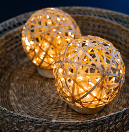 BOULE LUMINEUSE À LEDS EN BAMBOU